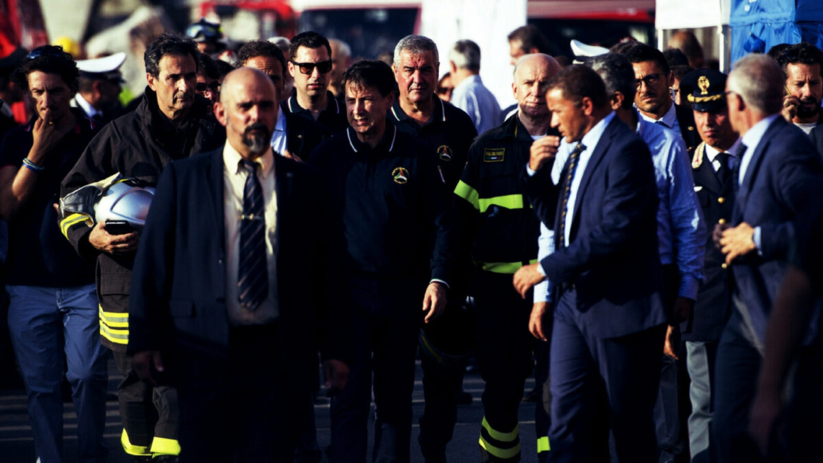 Crollo ponte: &quot;facciamogliela pagare&quot;