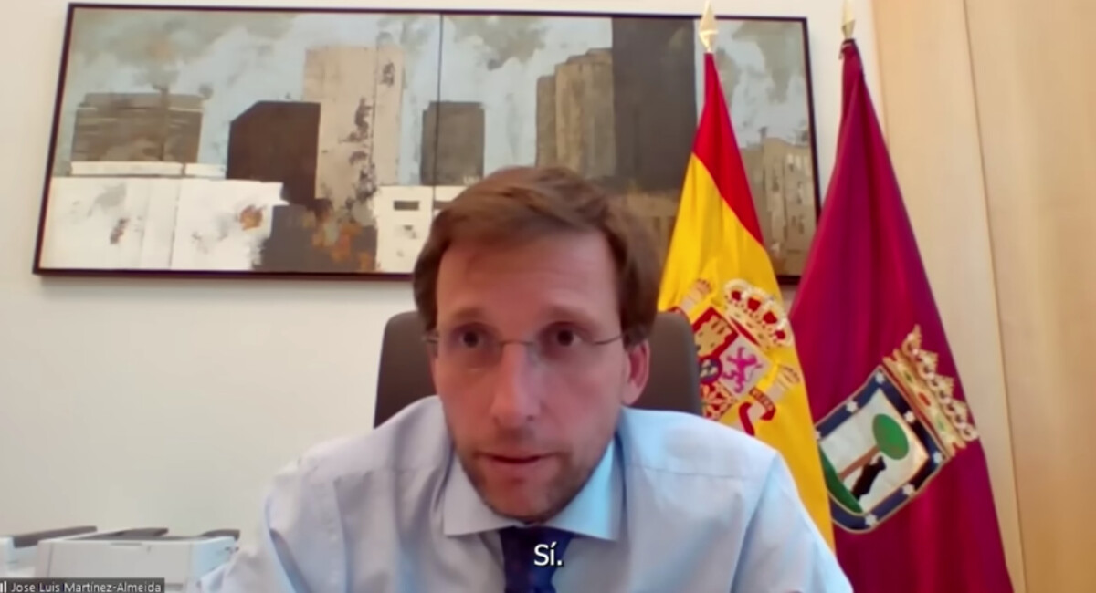 Video-prank with Maor of Madrid José Luis Martínez-Almeida‎ (Video-prank con el Alcalde de Madrid)