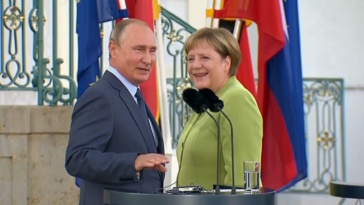 Angela Merkel e Vladimir Putin in un vertice del 2018