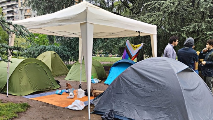 Studenti in tenda: la protesta contro il caro affitti