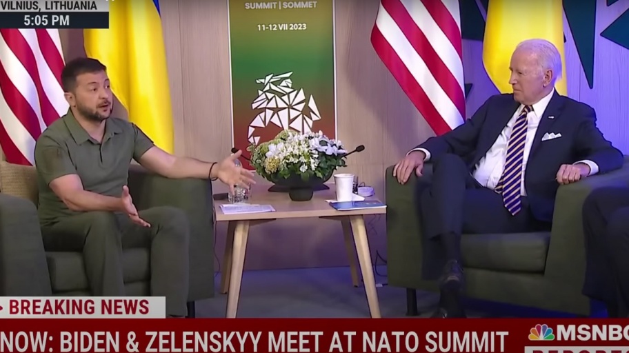 Il presidente Usa Biden incontra il presidente ucraino Zelensky al vertice Nato di Vilnius