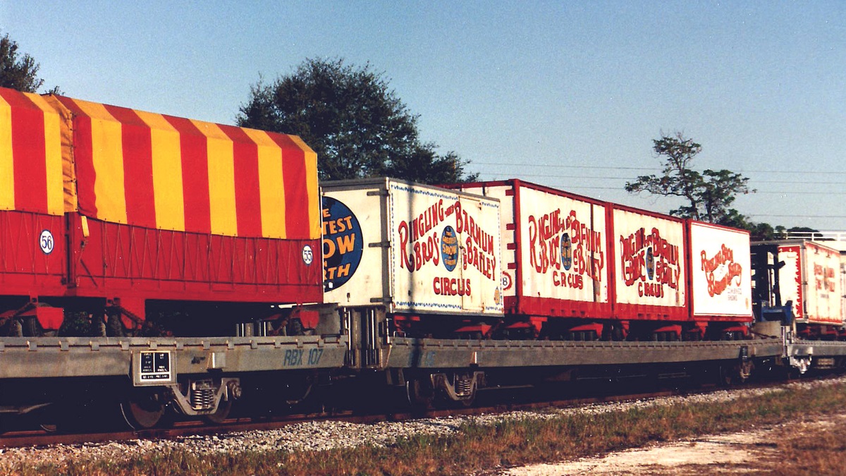 Circus_train