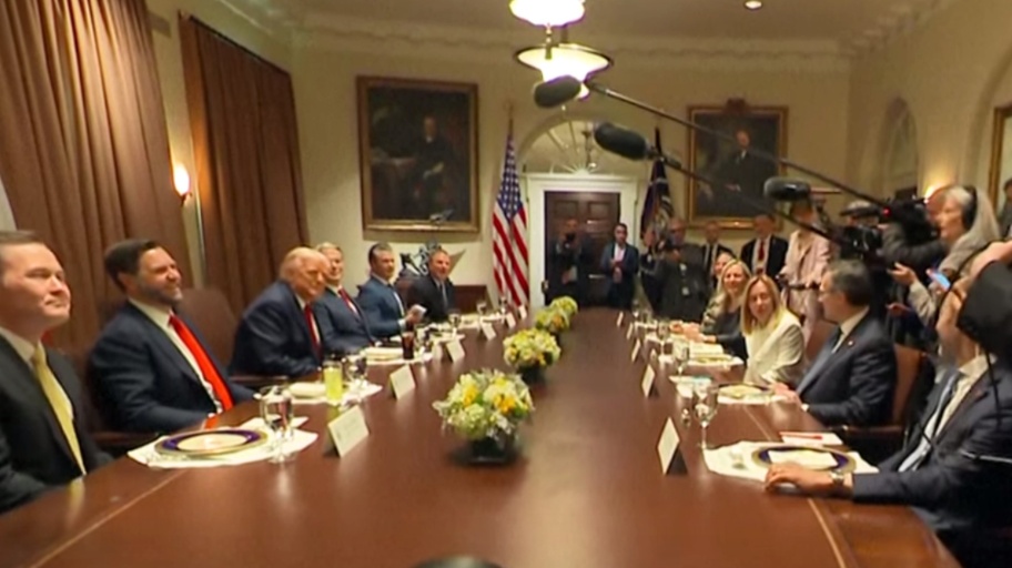 Tavolo Trump Meloni