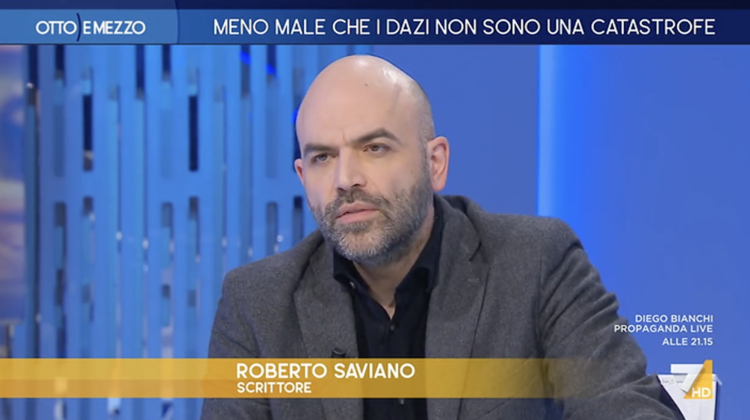 Il regalino dei giudici, Saviano assolto: insultare Salvini si può