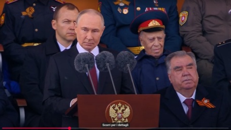 Putin 9 maggio (Ytube Cremlino)