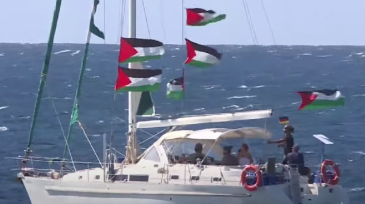 La svolta di Open Arms: basta migranti, va a Gaza con la Flotilla