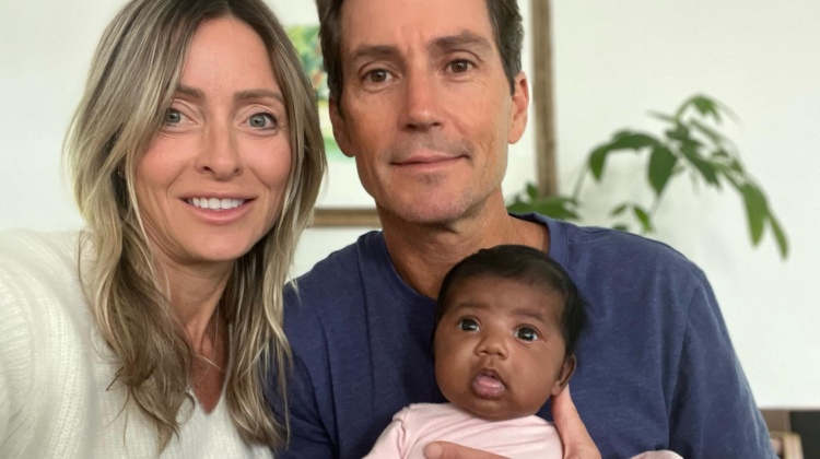 Coppia bianca partorisce una bimba nera