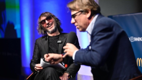 Chi di fango colpisce, di fango perisce: Rula Jebreal spunta negli Epstein files – Una zanzara nella Zuppa