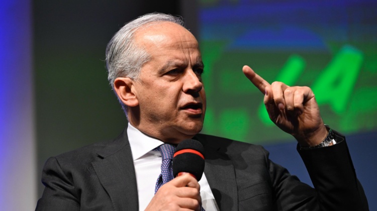 Piantedosi: “Vi spiego come sarà il blocco navale. Il prossimo ministro? Non io”