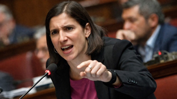 Congedo parentale paritario, Schlein sbaglia i conti