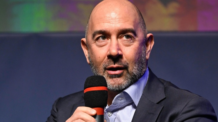 “Bollette care? Occhio a cosa accade in Cina e India”