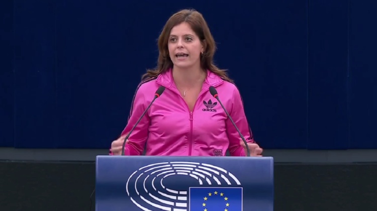 Il problema di Salis non è la tuta, ma quel dettaglio che nessuno ha notato