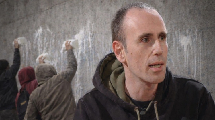 La bugia utile di Zerocalcare: chiamare antifascismo ciò che è violenza