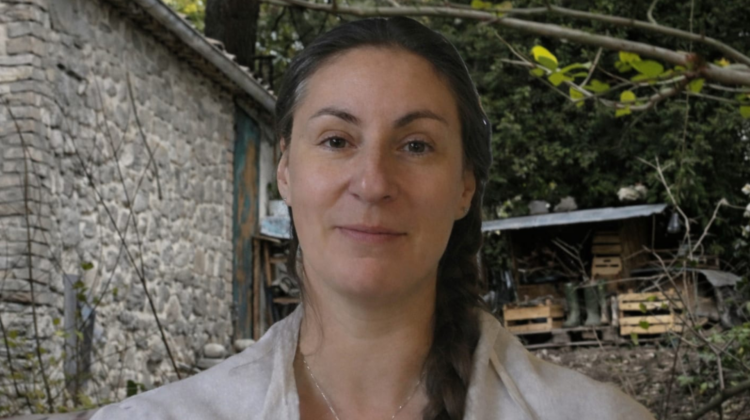 La relazione choc sui bimbi: la mamma nel bosco deve sparire