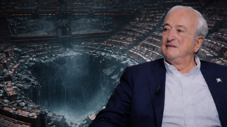 Oltre la politica e il declino dei parlamentari. La lezione di Martino