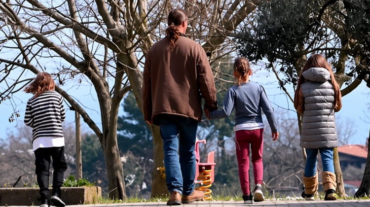 Famiglia nel bosco, sempre peggio: test piscologici sui bimbi