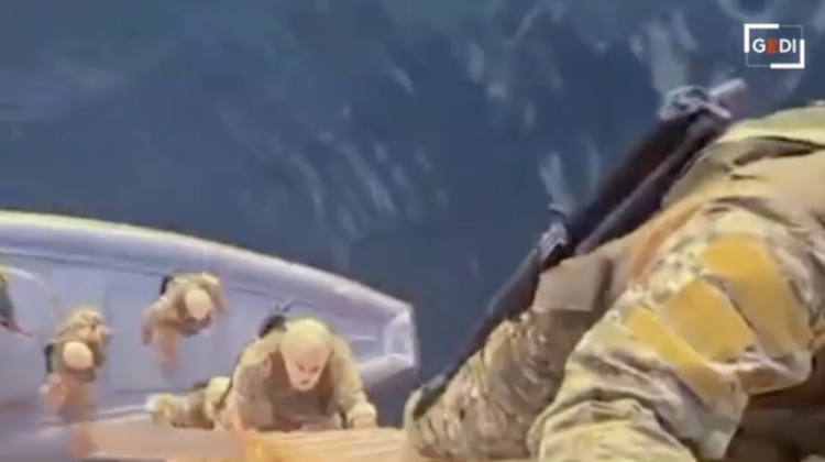 La strana battaglia navale nello Stretto di Hormuz