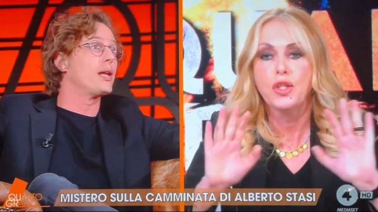 “Tu non ce l’hai”, “Mi inchino”. Furiosa lite in tv su Garlasco